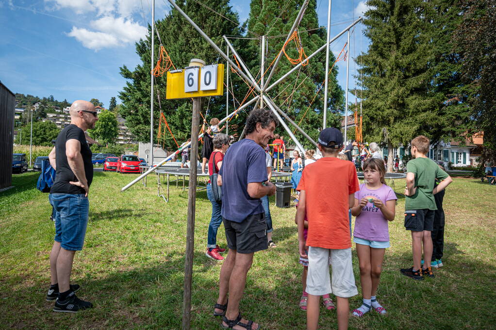 sommerfest_2023_11_trampolin_6.jpg